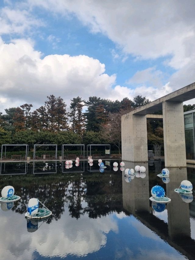 제주비엔날레를 볼수 있는 제주도립미술관