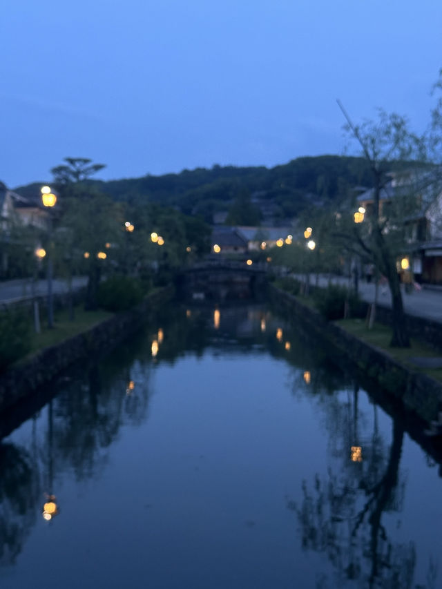 日本岡山-倉敷美觀：充滿歷史與藝術的美麗白牆與楊柳垂垂的小船慢活之趣