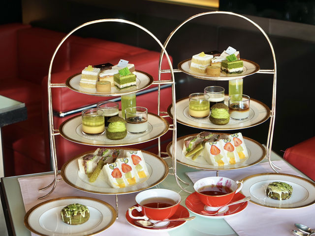 Elegant Afternoon Tea at Hotel New Otani Tokyo🫖
