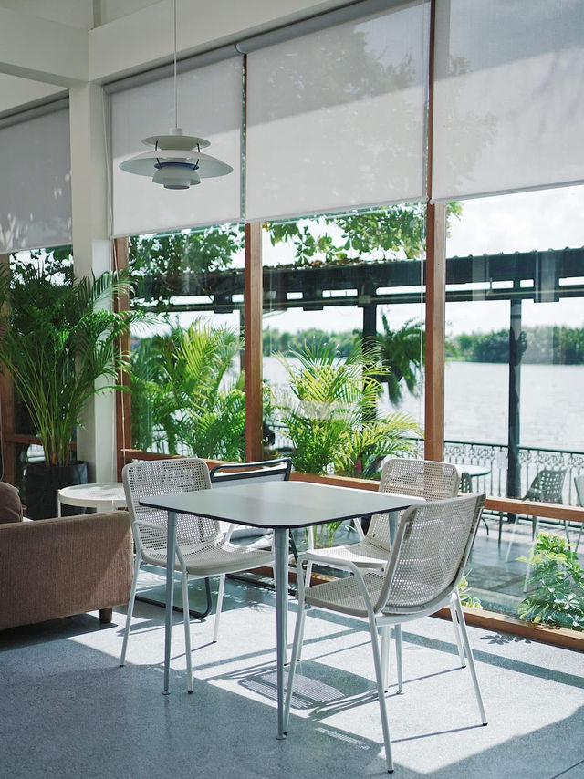 ☕✨ Ray River Cafe - คาเฟ่ริมแม่น้ำสุดชิล บรรยากาศดี