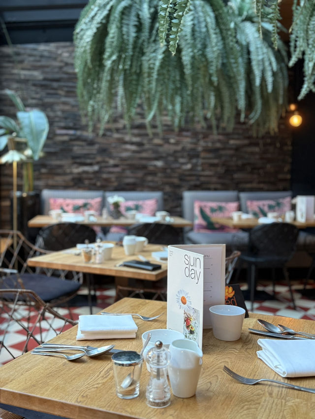 Restaurant VERSION: A Luxurious Buffet Experience in Helsinki