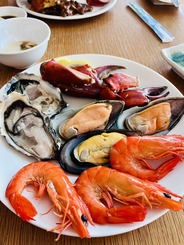 “Ocean’s Bounty: A Luxurious Seafood Feast at Vasco’s, Hilton KL”
