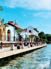 “Sail Through History: Discover Melaka’s Charm on the River Cruise!”