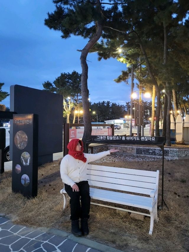 멋진 동해바다와 포토존이 있는 해수욕장
