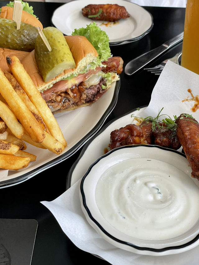 📍 Black Tap Singapore @ Marina Bay Sands 🍔🍗✨