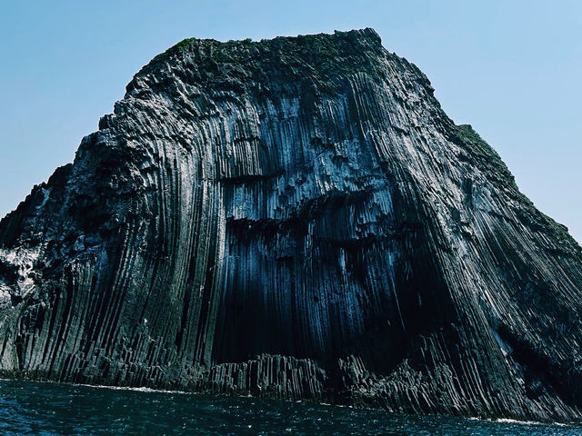 日本最大級の海蝕洞！神秘の絶景を体感🌊✨