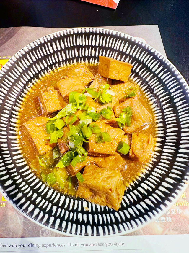 Savoring a Bowl of Perfection at Le Shrimp Noodle Bar