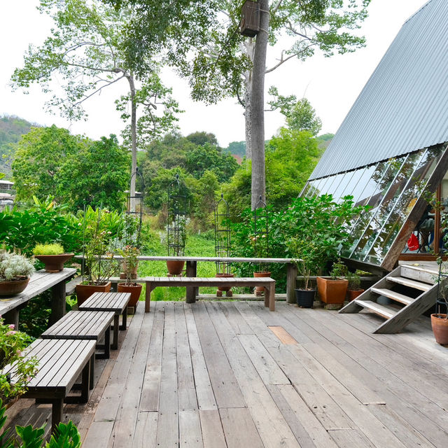 Brown Cabin Chocolate Cafe ระยอง