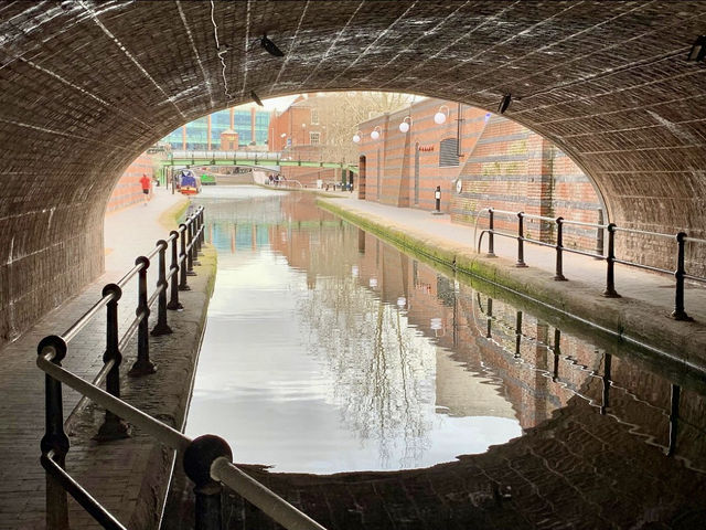 Relax by the Water - Gas Street Basin