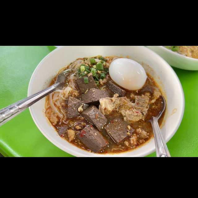 ขนมจีนสันป่าข่อย จ.เชียงใหม่ ร้านโลคอลราคาย่อมเยา