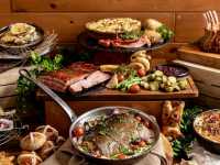 Buffet dinner at The Pantry @ Dusit Thani Manila 