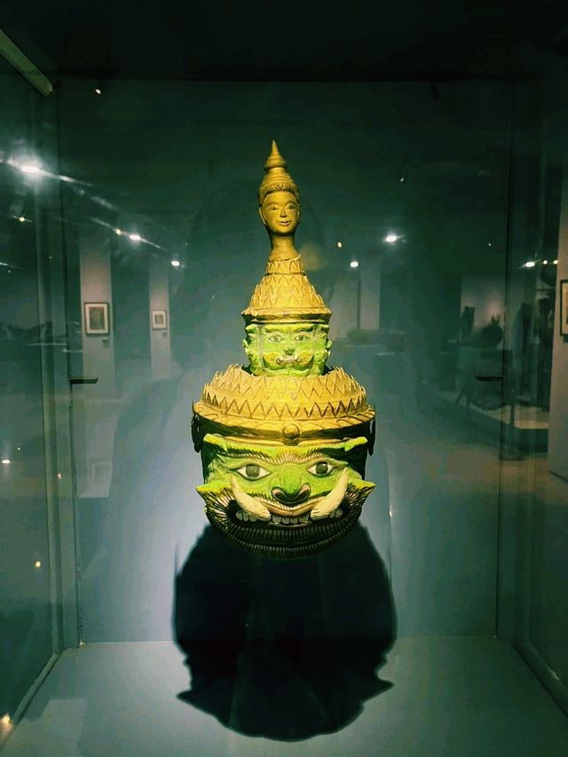 緬甸仰光著名博物館景點：緬甸國家博物館，適合打卡拍照📸