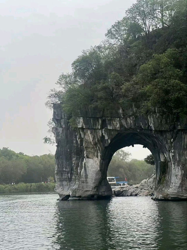 Guilin : Peaceful Stroll Through Living Landscape Painting