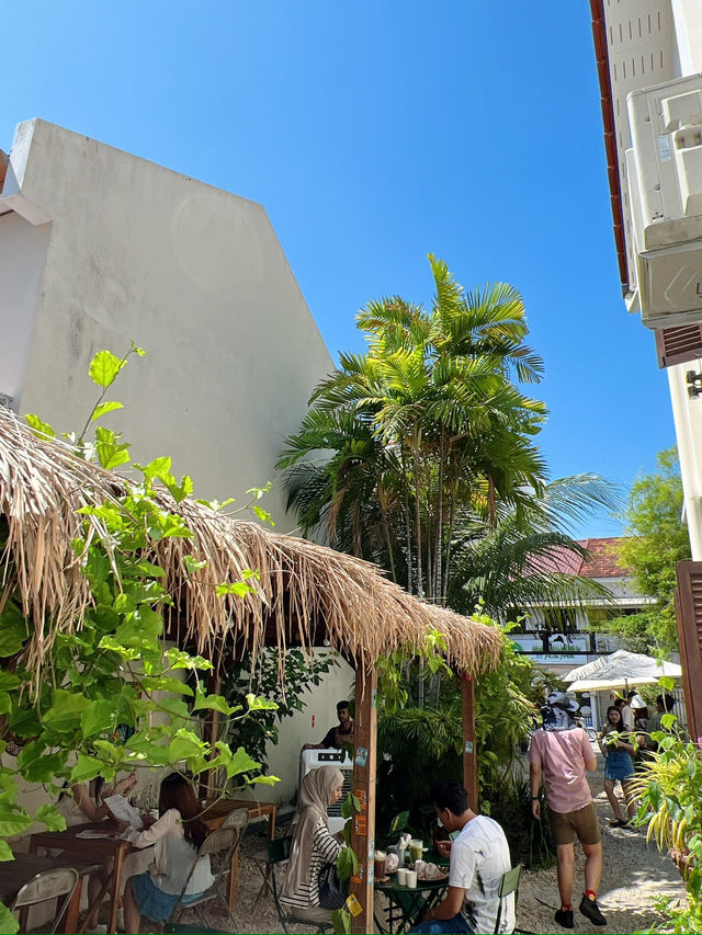 Heritage Meets Brunch: The Founders Hutton is Penang’s Chicest Café in a Colonial Bungalow🥯