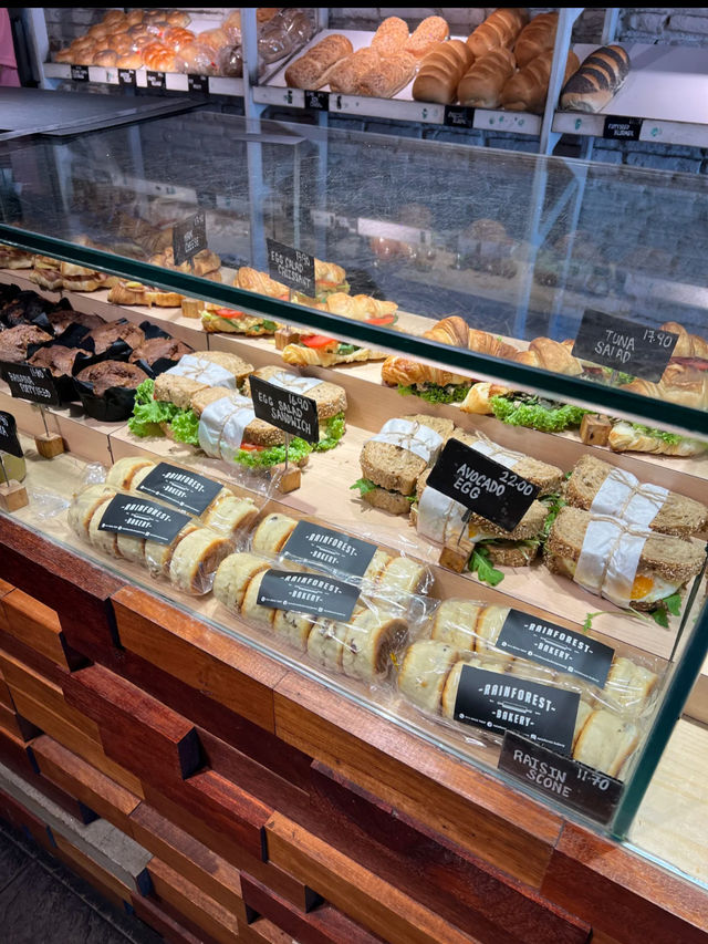 The Mugshot Café— bagel town in Georgetown