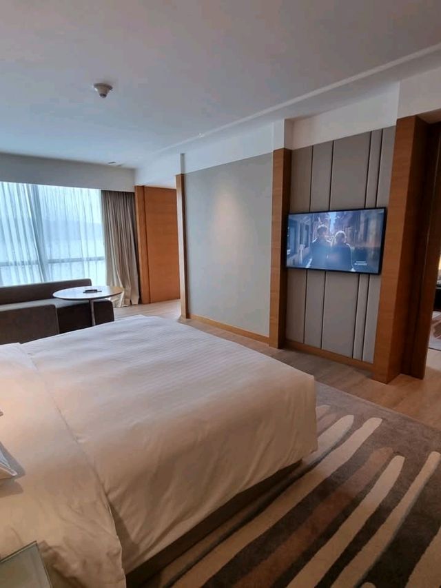 "Luxury in Every Sunset – The Ultimate Sea View Experience at Marriott Kota Kinabalu"