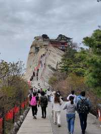 徒步走華山群峰，西峰索道下山