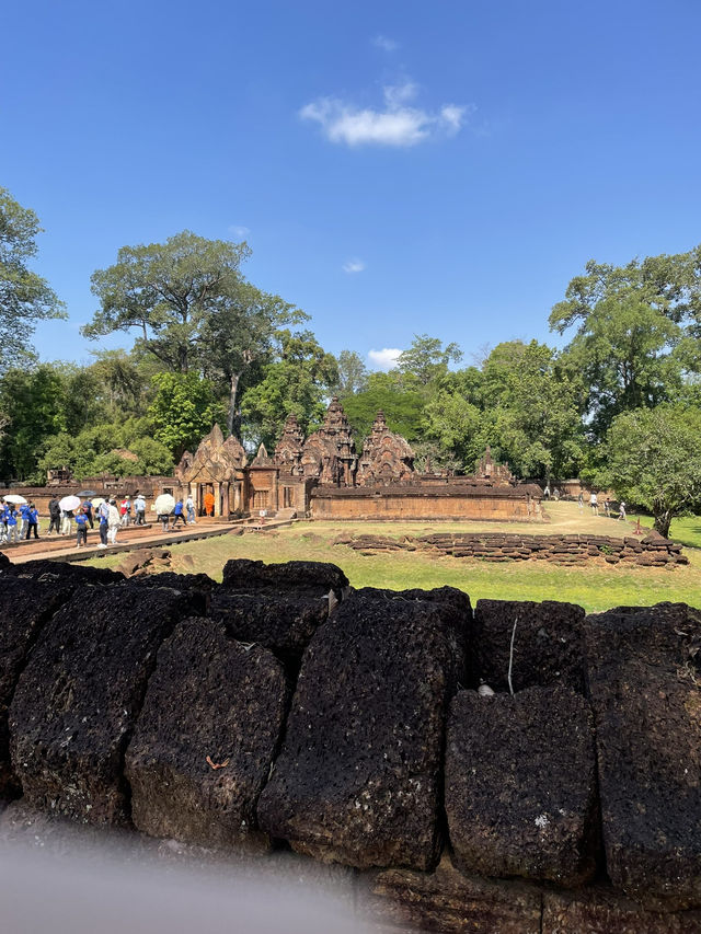 🇰🇭 Banteay Srei: Hindu Temple in the Heart of Southeast Asia