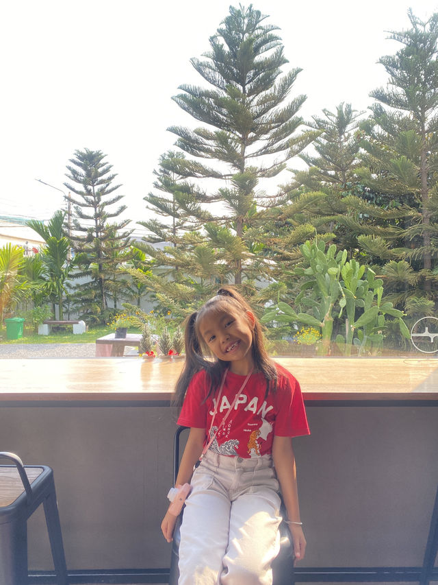 นั่งชิวค่าเฟ่วัดด่านสำโรง