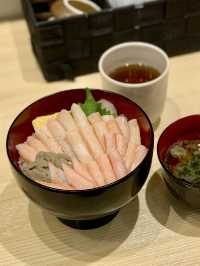 Weekend in Kanazawa – Gardens, Crabs & a Touch of Luxury