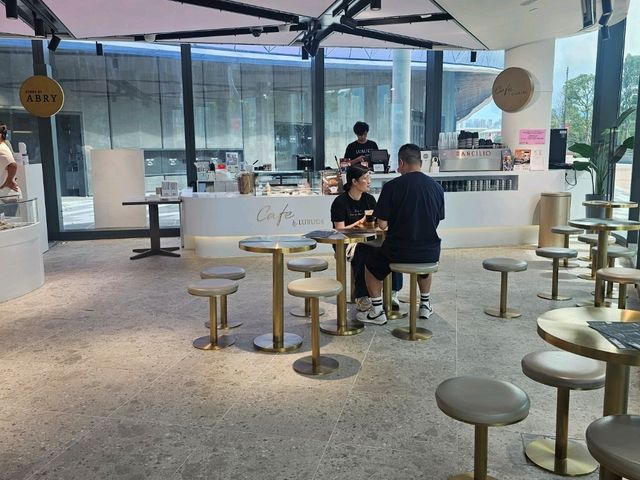 美輪美奐的啟德主場館
