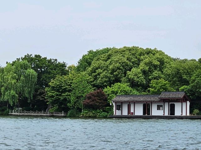 A trip to the West Lake at Hangzhou