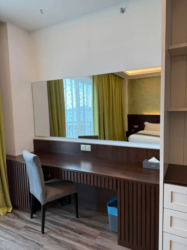 “Malibest Resort: Beachfront Bliss on a Budget”
