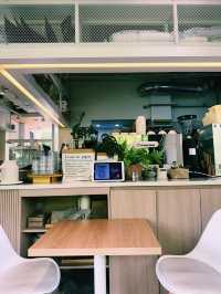 카페거리에서 여유