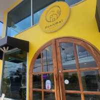 💛 ป้อนมั้ย – ร้านอาหารอีสานสไตล์คาเฟ่ 