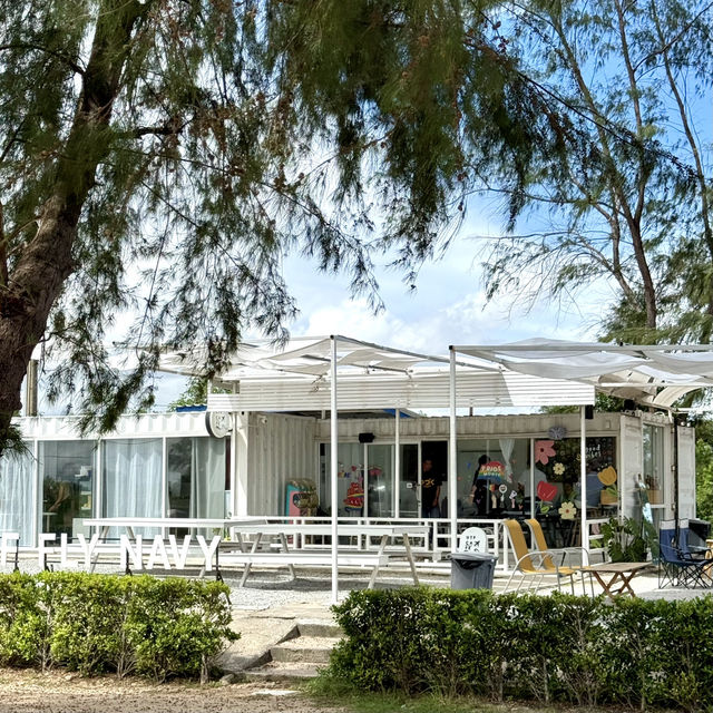 Cafe สุดชิว ที่หาด EOD ฟีลหาดส่วนตัว