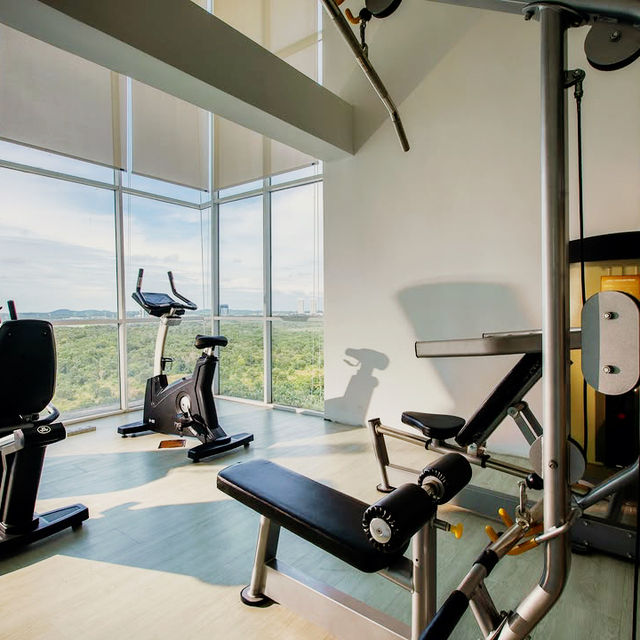 A Sophisticated Stay Where Comfort Meets Convenience
