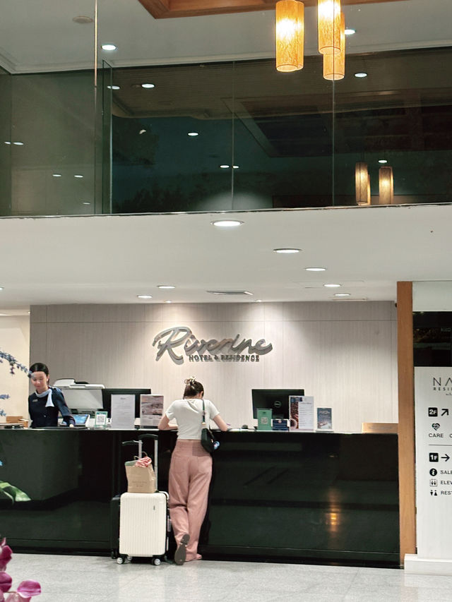 Staycation ที่ Riverine Place Hotel & Residence