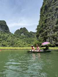 🌿 Glide Through Nature’s Masterpiece – Tam Cốc’s Hidden Wonders