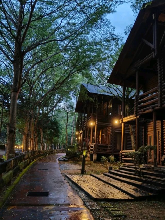 🌿✨ Philea Resort & Spa Melaka – Where Nature Meets Comfort! 🏡🌳