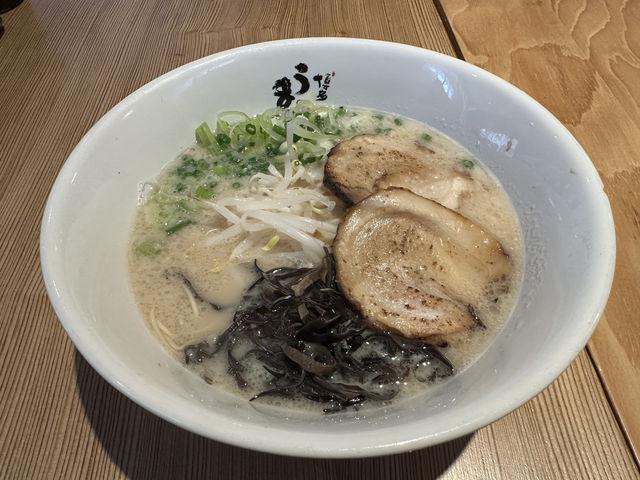 うま馬 Uma Uma Thailand｜本格博多ラーメン×居心地の良いイザカヤ】