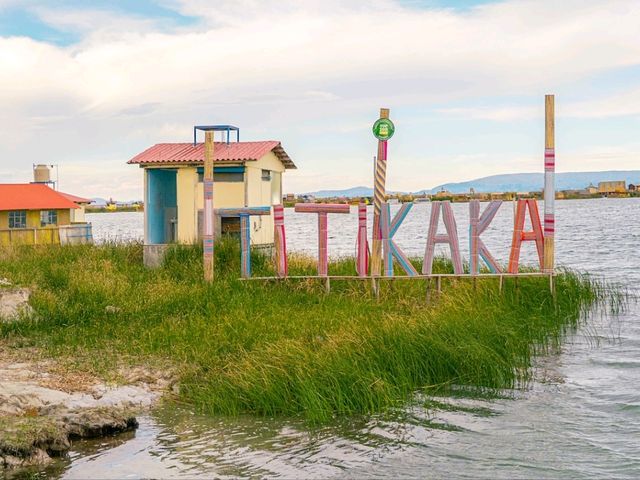 🌊 Lake Titicaca Tour – Floating Life, Living History