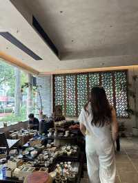 Experience the Charm of a Teahouse in Zhuhai, China 🇨🇳 