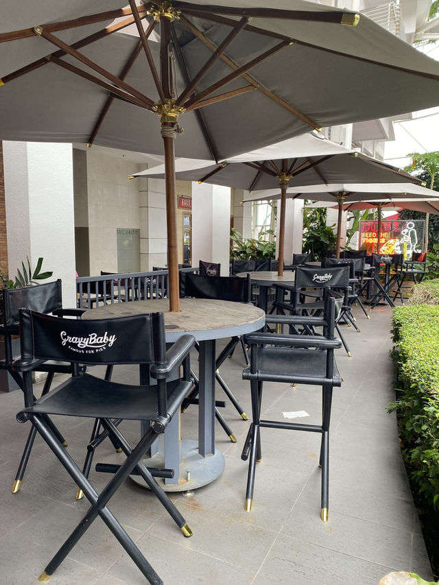 Lively and welcoming spot for dinner in Gurney Paragon