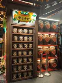 Snack Shopping and Heritage Vibes at San Shu Gong