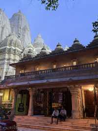【インド・コルカタ Birla Mandir】白亜の壮麗さに心奪われるヒンドゥー教寺院