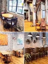 Light capture Cafe