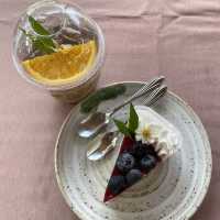 คาเฟ่ Chaplu Café & Restaurant หัวหิน