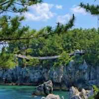 Chotdaebawi Rock: Korea’s Most Thrilling Sunrise Spot – A Solo Hiker’s Pilgrimage"** 🌄🧗