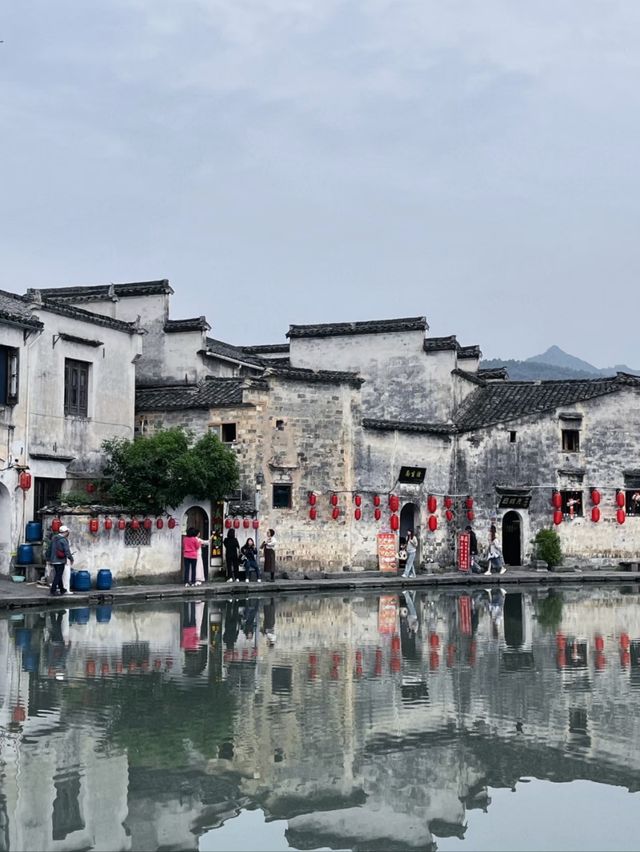 From Scroll to Soul: Hongcun in Every Step