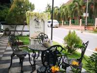 See Calm Cafe Phuketแวะมานั่งใจเย็นก่อนขึ้นเครื่อง