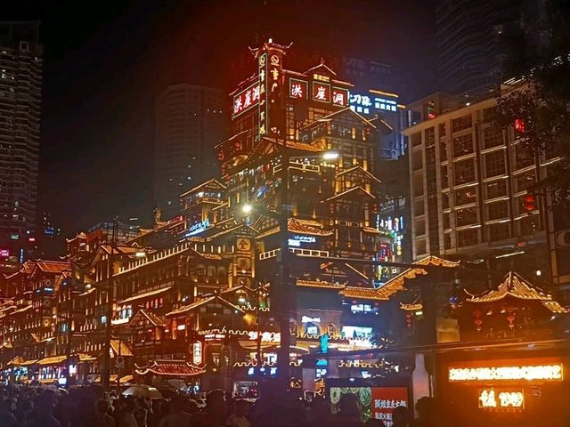 Day 2 in Chongqing – "สายแอดเวนเจอร์ในเมืองลอยฟ้า"