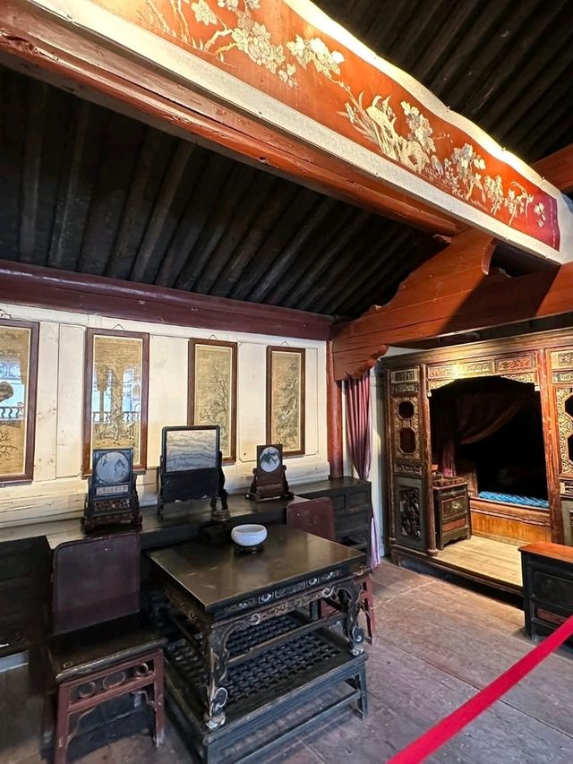 “Xizhou: The Courtyard Gem of Bai Heritage”