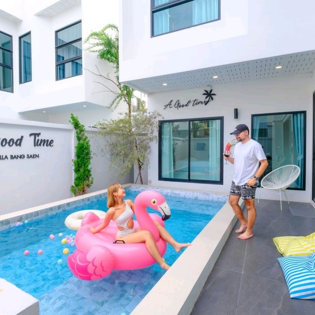 พูลวิลล่าบางแสนสุด Luxury "A Good Time Pool Villa" พูลวิลล่าบางแสนสุด Luxury "A Good Time Pool Villa"