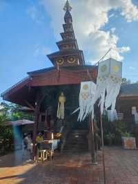 วัดจอมสวรรค์เป็นวัดเก่าแก่และสำคัญของจังหวัดแพร่