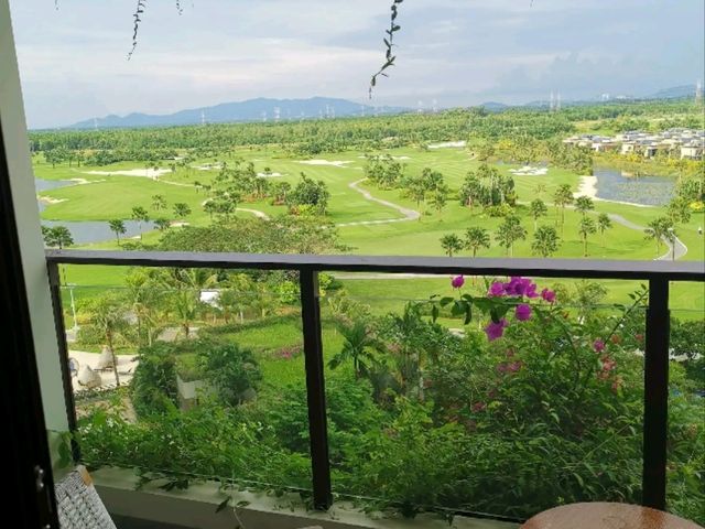 Scenic Stay at Forest City Golf Hotel